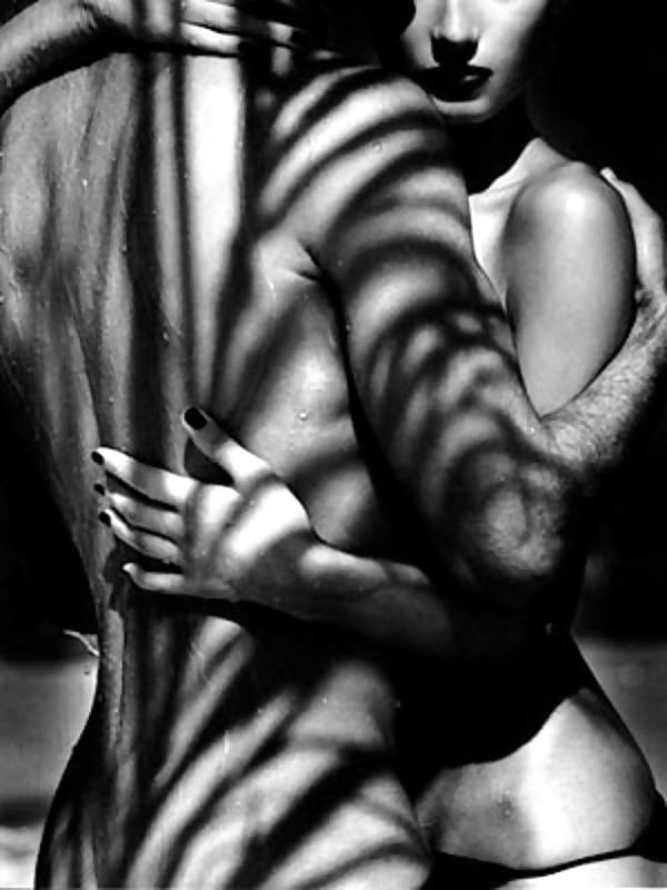 10P Black and White Erotica 7