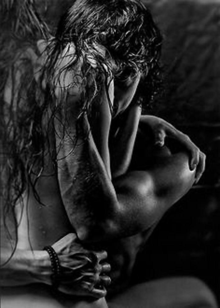 10P Black and White Erotica 7