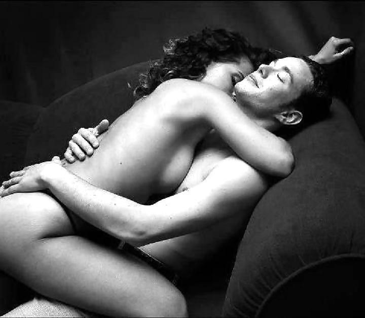 10P Black and White Erotica 7