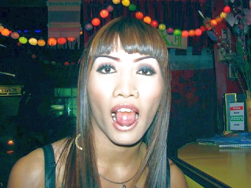 25P Pattaya Ladyboy Anna-Meena