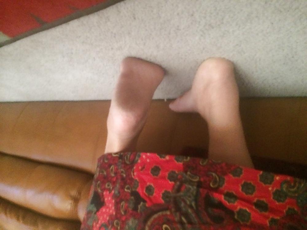 4P Asian mature feet and soles (JOM) 