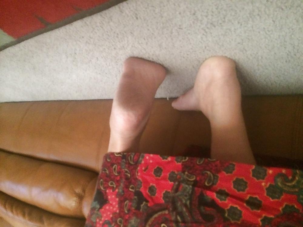 4P Asian mature feet and soles (JOM) 