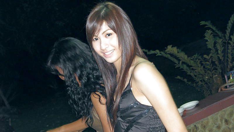 19P Bangkok Ladyboy Bell