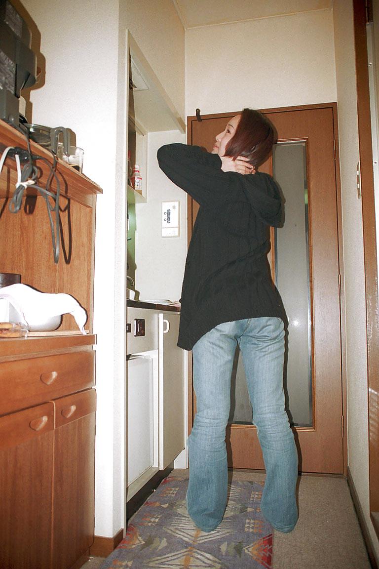 24P KAORU 23 NON-Porn