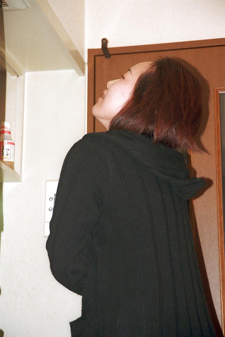 24P KAORU 23 NON-Porn
