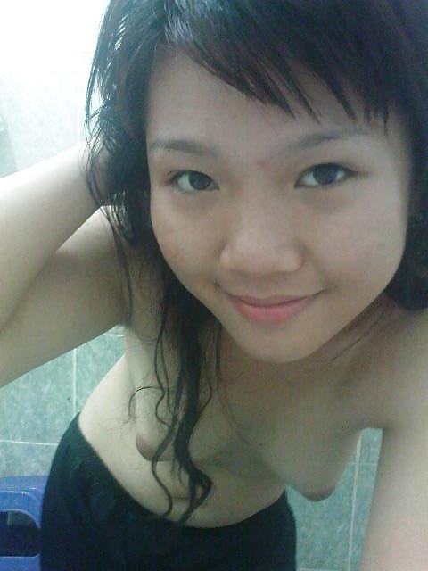 25P Malaysian babe close-up on horny pussy and more