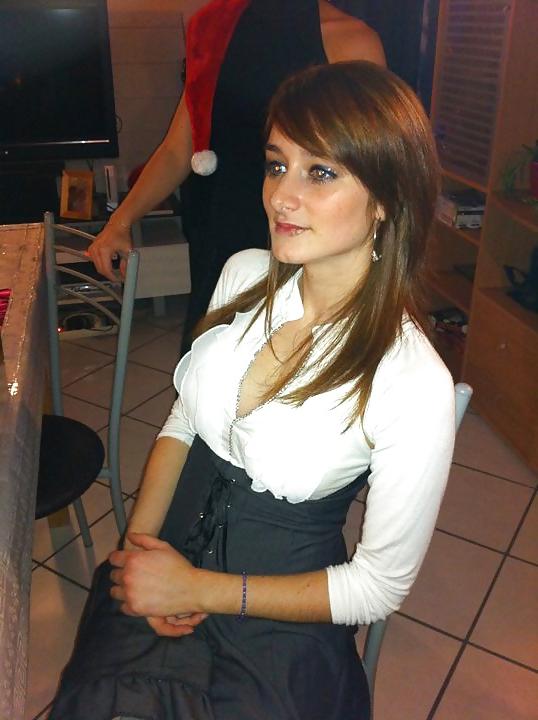 16P Amat Non Nude 01 - Elodie (Please Comment)