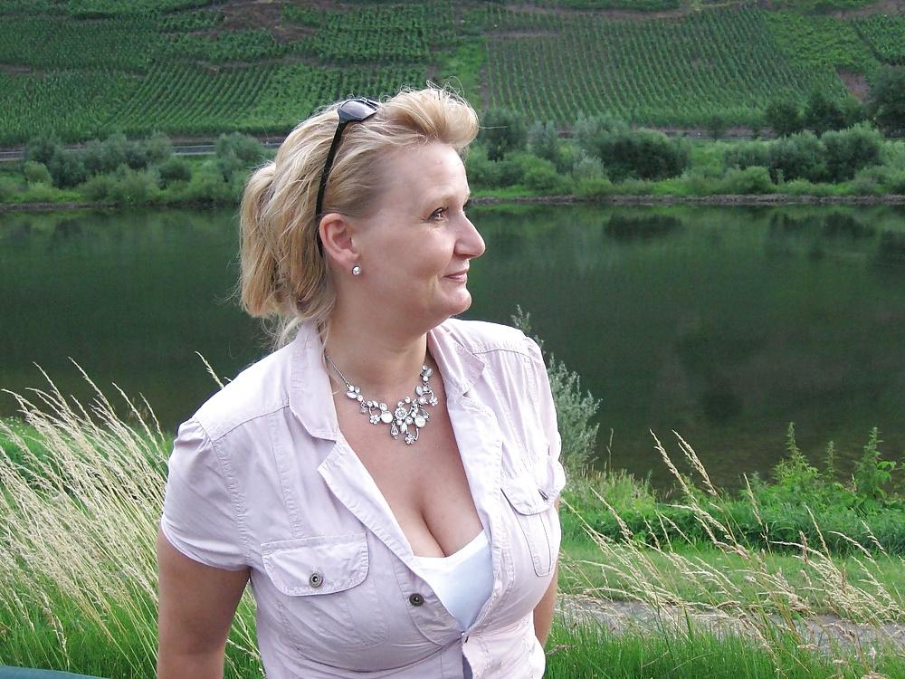 20P Milfs - Dressed And Sexy 7