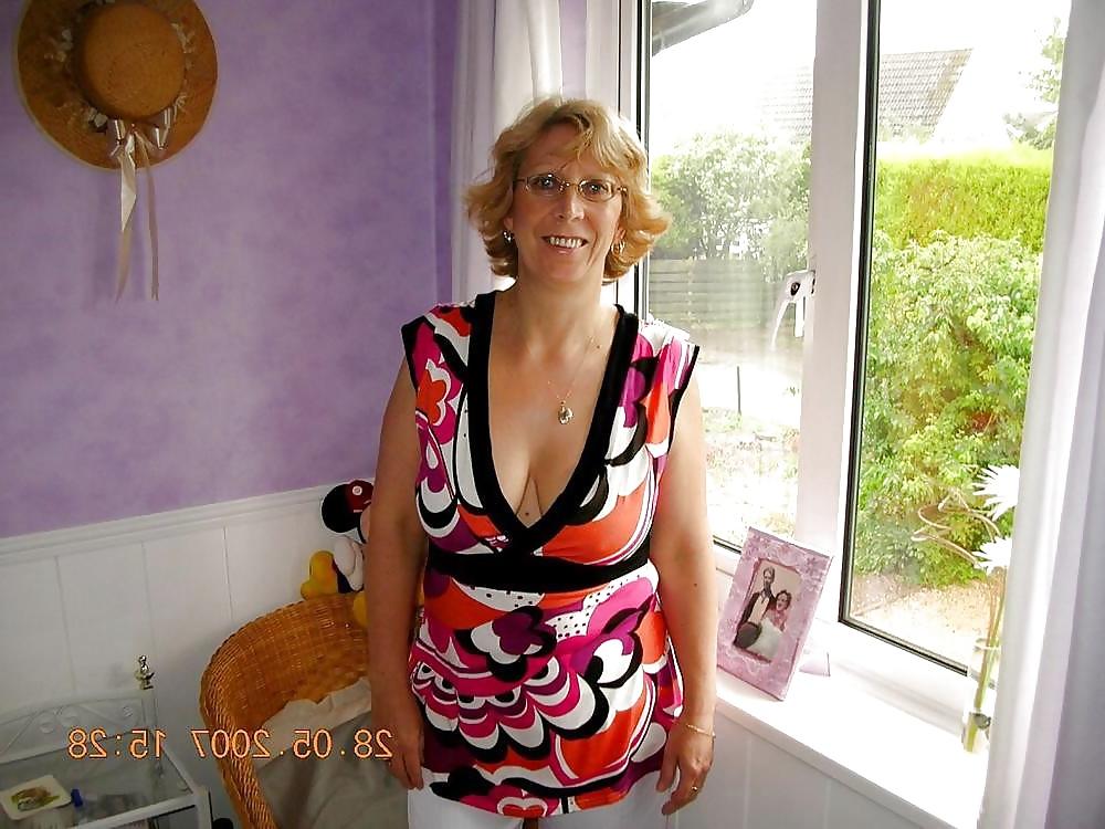 20P Milfs - Dressed And Sexy 7