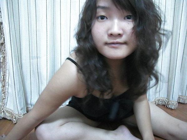 15P Amateur Leily