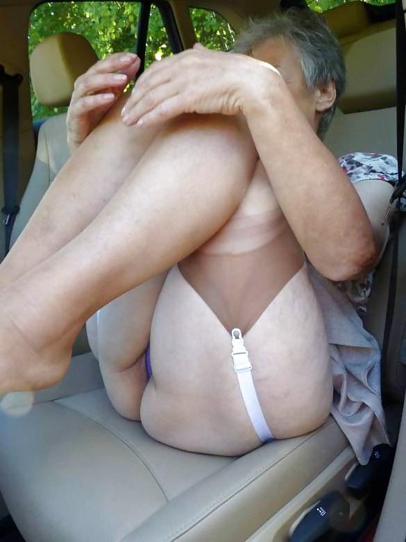 25P Grab a granny 136