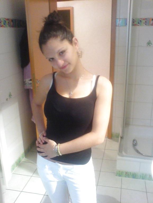 11P Greek Amateur