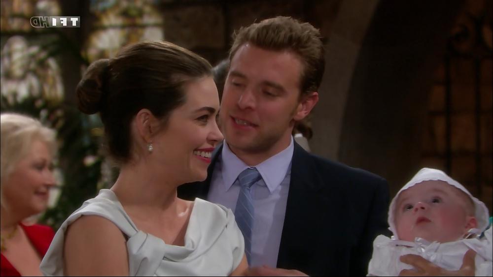 25P Amelia Heinle - Victoria Newman