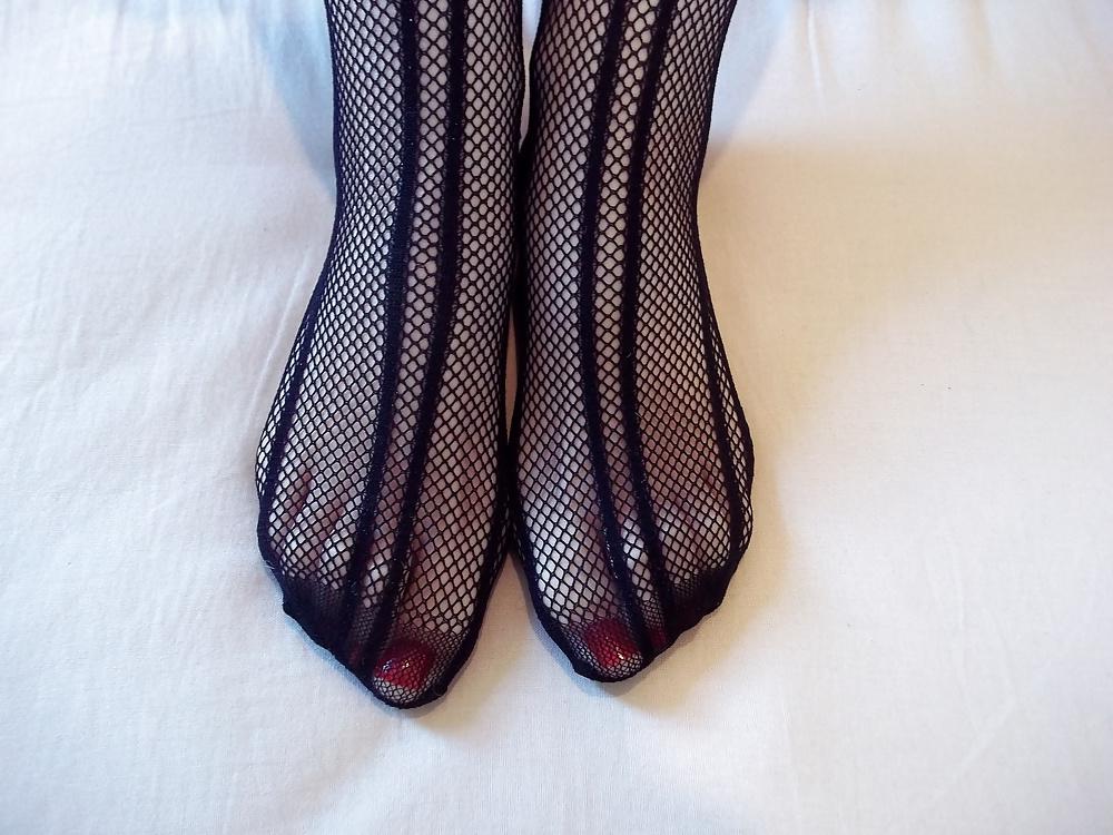 25P OPEN PUSSY ASS CLIT FEET TITS FOOT FETISH FEET COMENT PLS