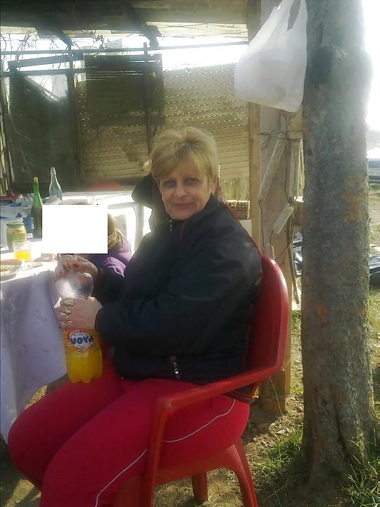 23P Mariyana Yordanova mature big butt 2