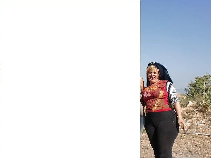 23P Mariyana Yordanova mature big butt 2