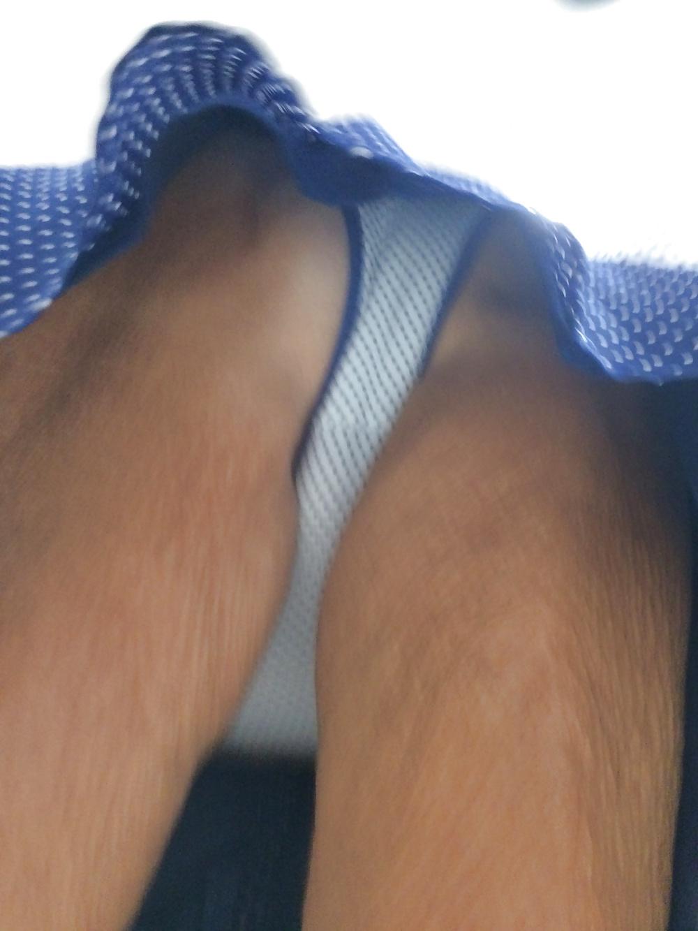 25P Granny Upskirts