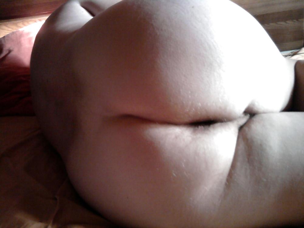 24P Anna butt and pussy(amateur)