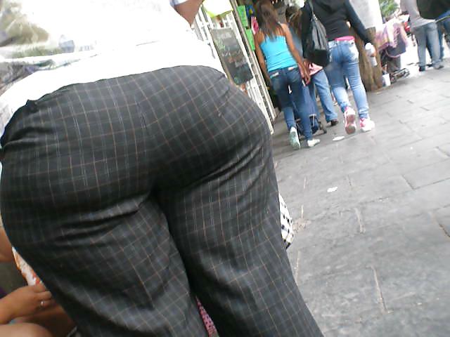 25P Mega butt
