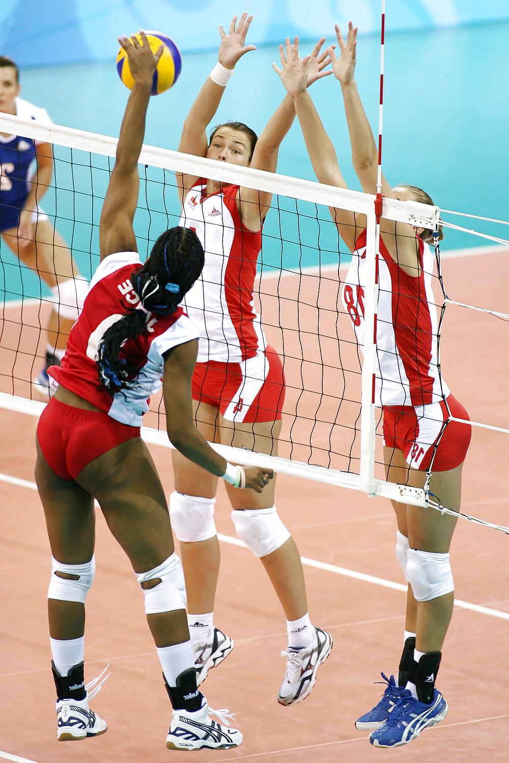 20P Venezuelan Hot Volleybal Chicks