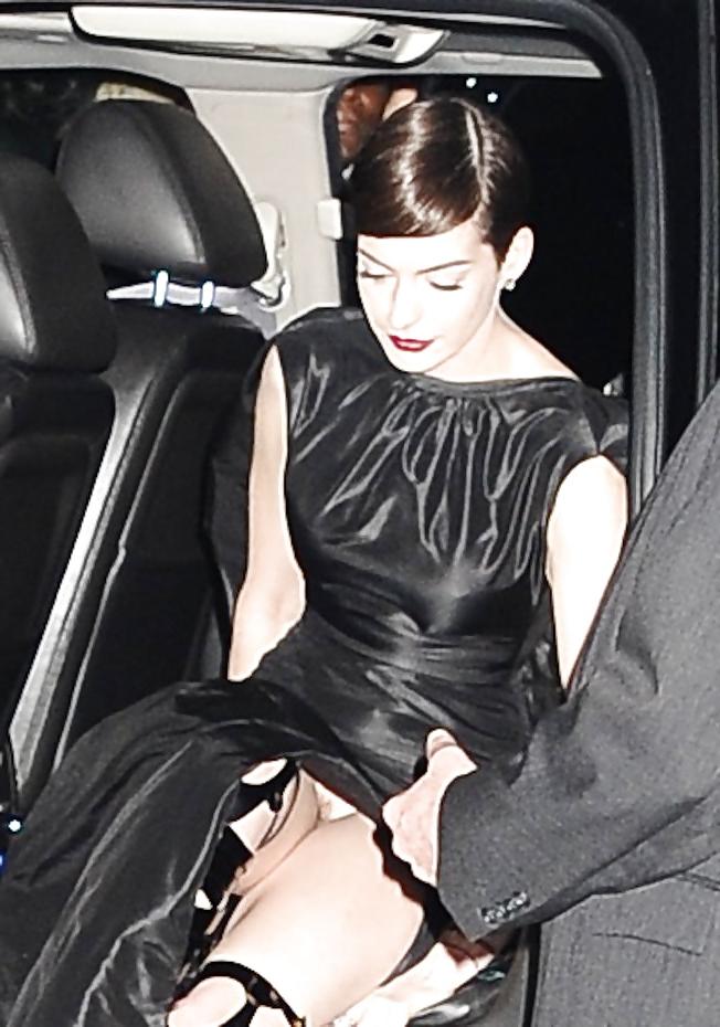 25P Celeb upskirt