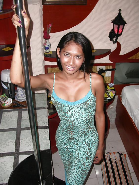 25P Pattaya Ladyboy Sky