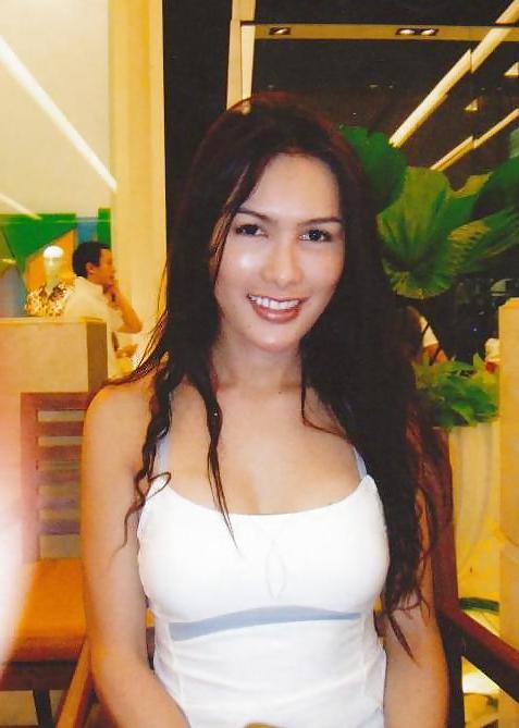 24P Filipino Ladyboy Josie - non nude pics