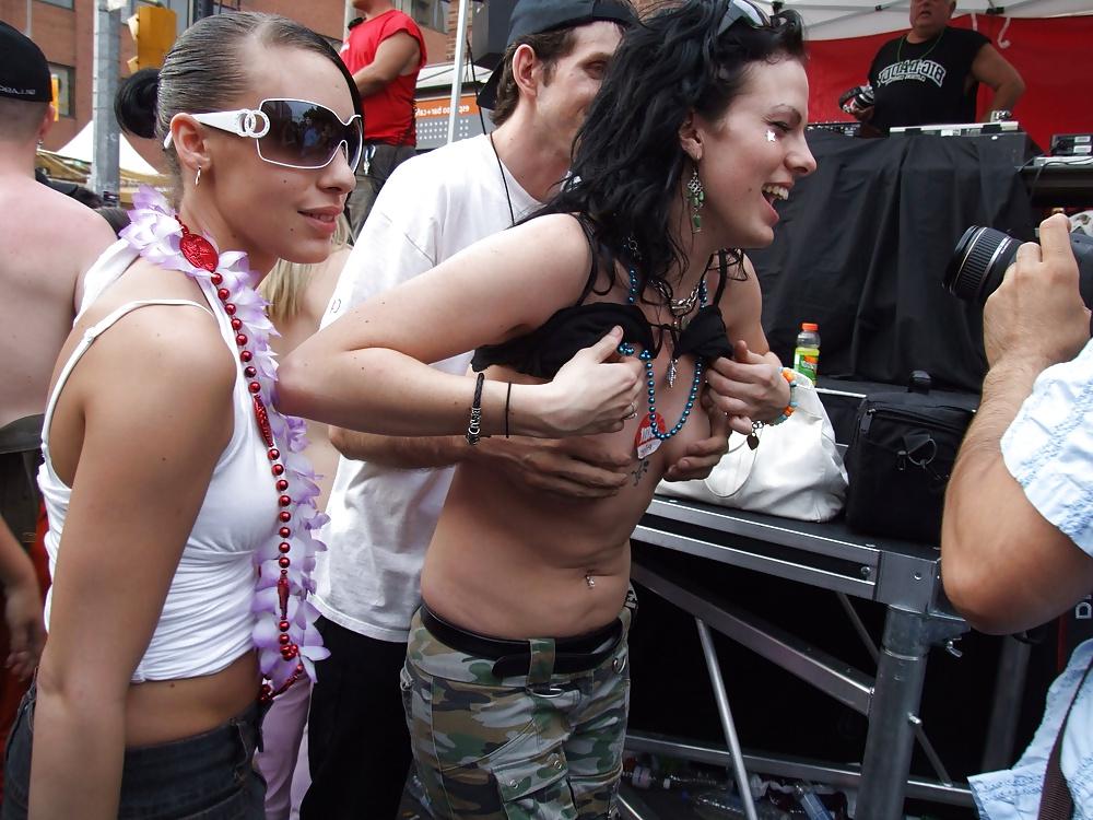 17P Elleme 2 (Groping)