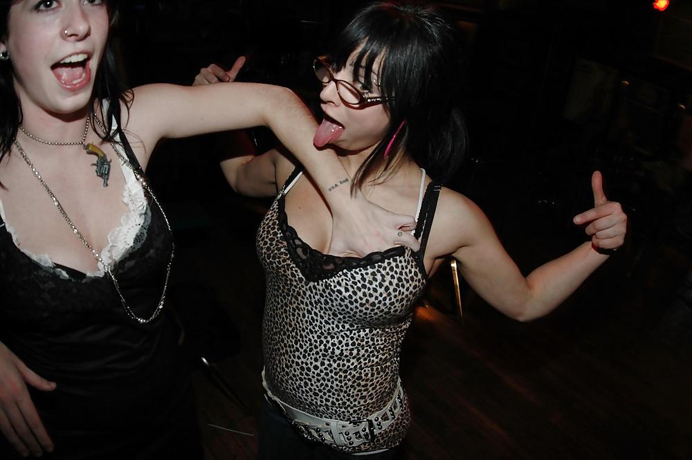 17P Elleme 2 (Groping)