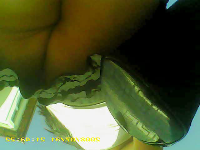 20P Greek upskirts