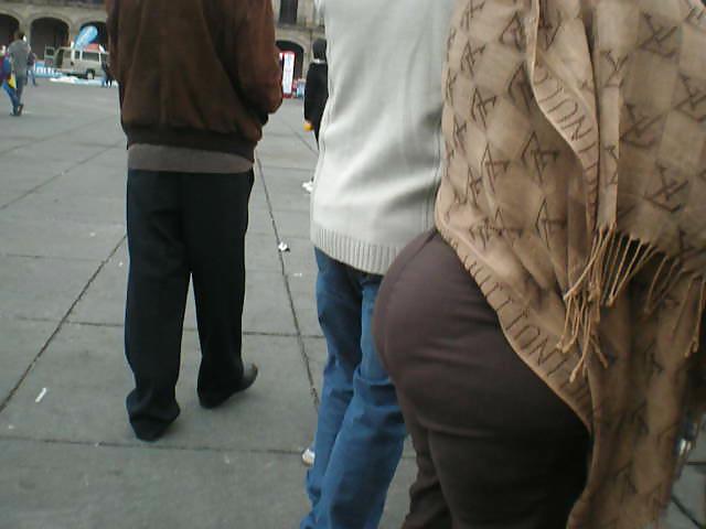25P Mega butt ass mature