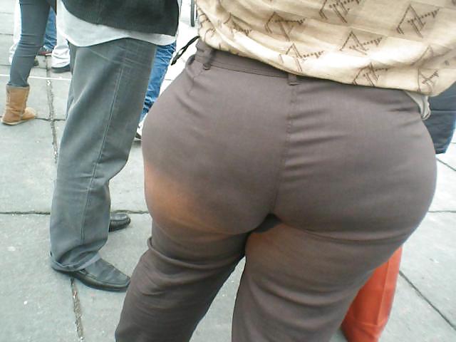 25P Mega butt ass mature