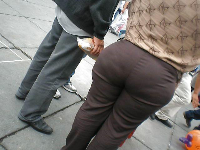 25P Mega butt ass mature