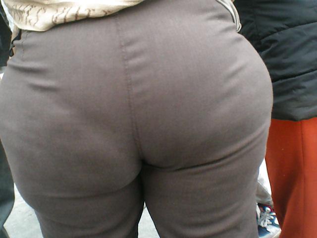 25P Mega butt ass mature