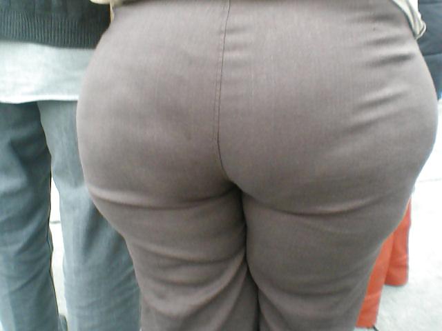 25P Mega butt ass mature