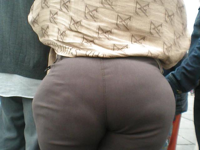 25P Mega butt ass mature