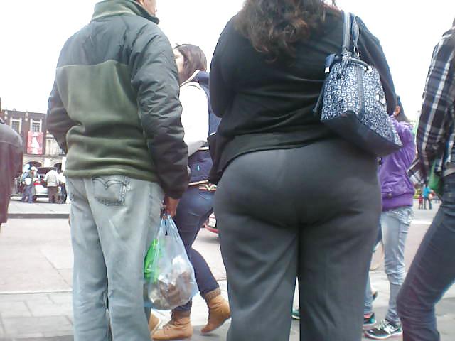 25P Mega butt ass mature