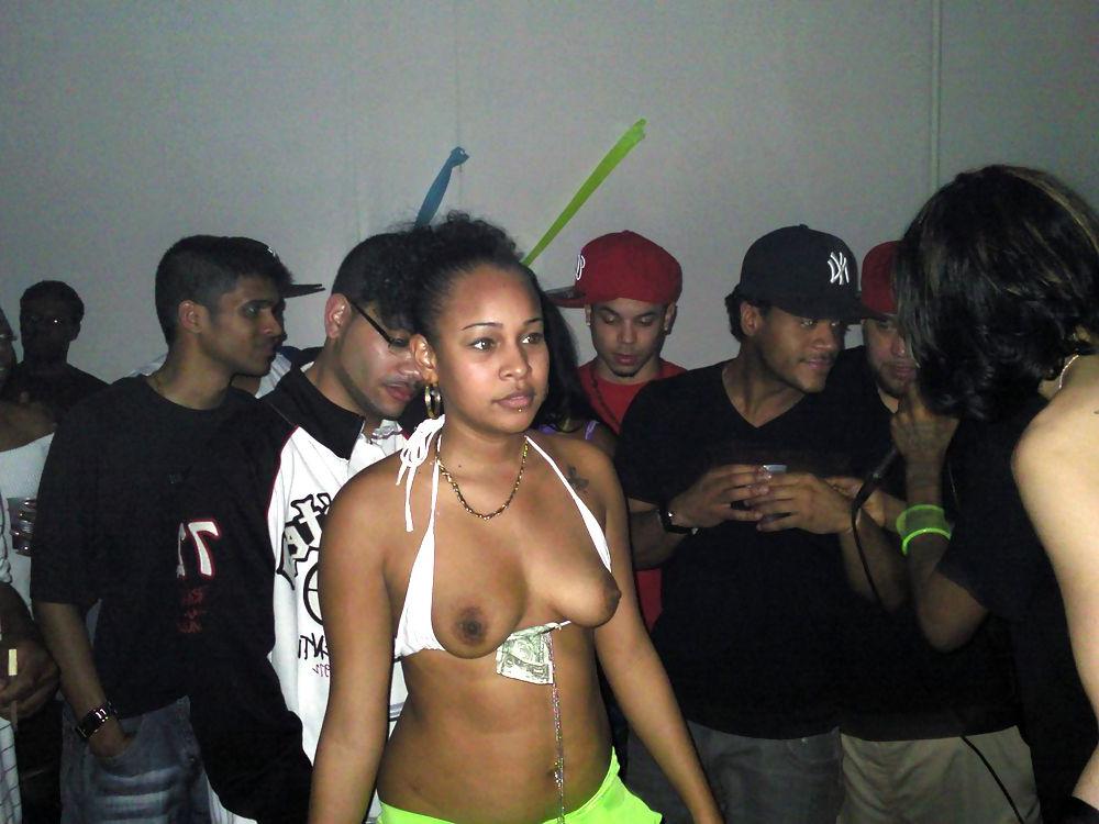 25P Ghetto booty party - Dirty pussy and asses