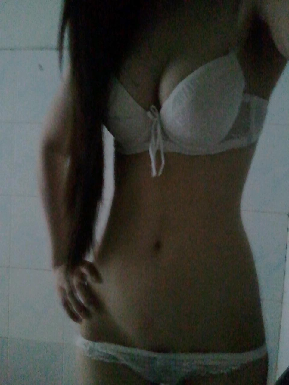 15P Cheap Vietnamese Amateur Slut : Age 29