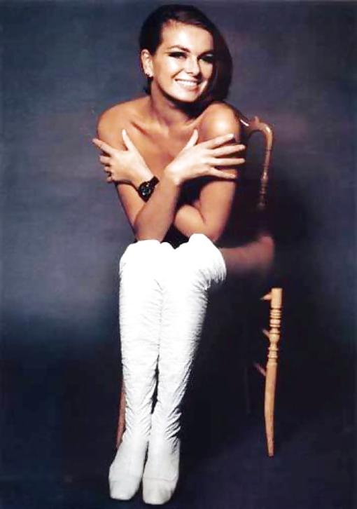 10P B Movie Queens - Julie Ege Part 2