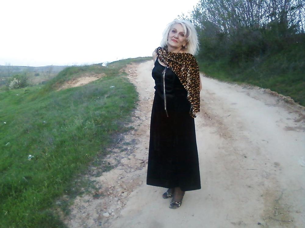 25P Granny Slut