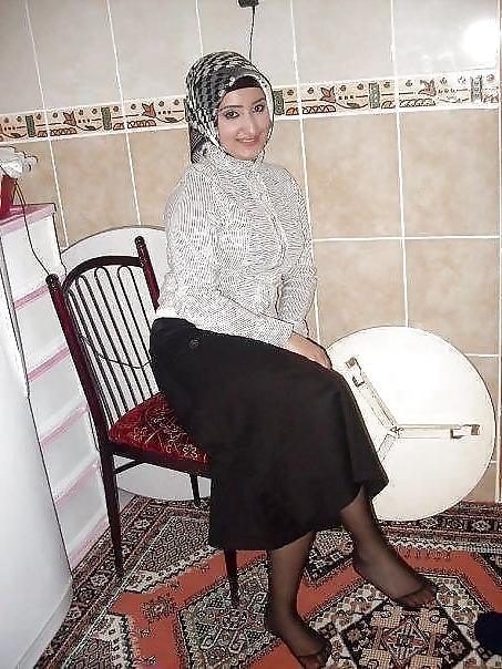 25P Arab hijabi nylon 
