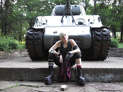 25P GIRLS&TANKS