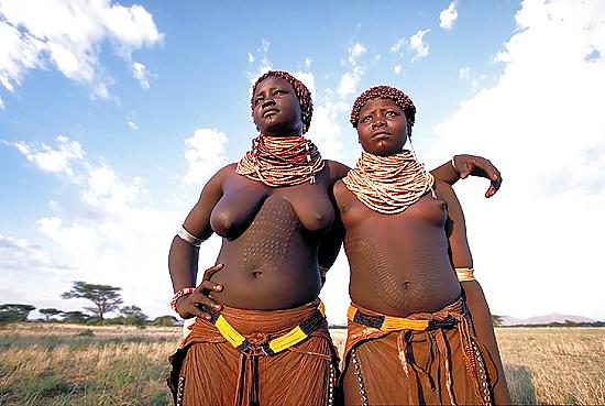 25P Nude Tribal Women