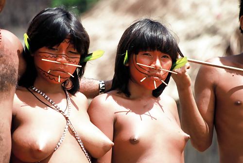 25P Nude Tribal Women