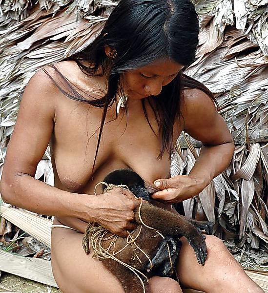 25P Nude Tribal Women
