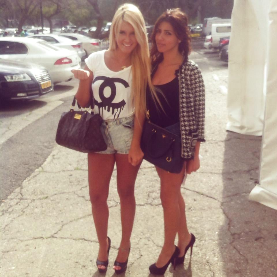 15P Super hot blonde non nude (comment please) #01