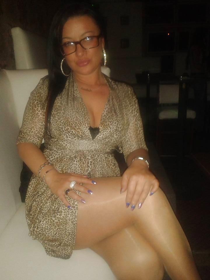 25P Selma - Pantyhose Lady