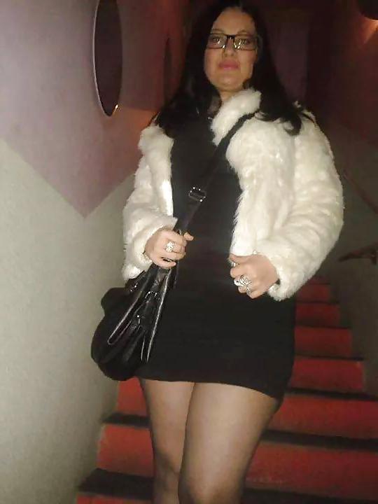 25P Selma - Pantyhose Lady