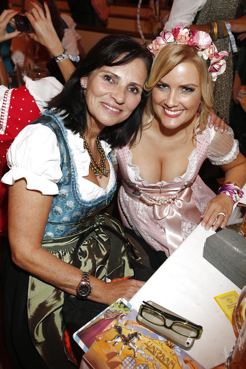 25P Jennifer Knaeble - Oktoberfest 2014